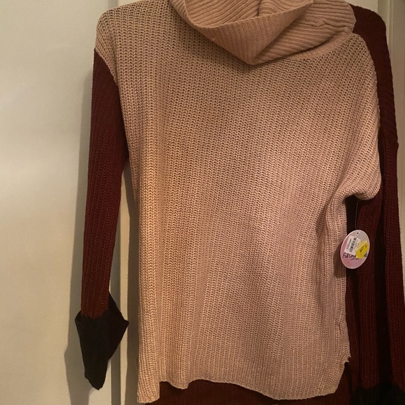 Sweater - Picture 3 of 7